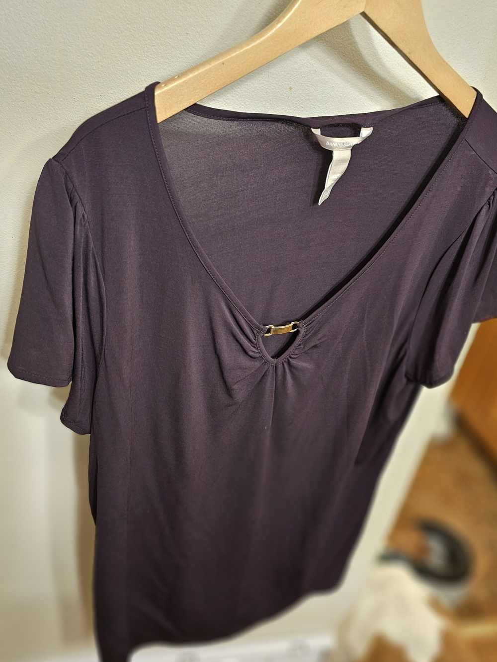 Banana Republic Brown Short-Sleeve Keyhole Top with Gold Accent